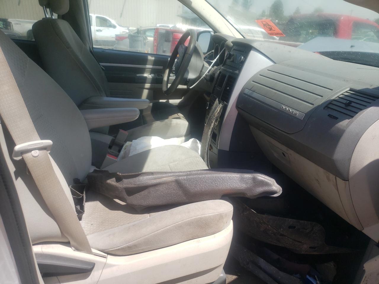 Photo 5 from auction – 2010 DODGE GRAND CARA with VIN 2D4RN3D17AR418496