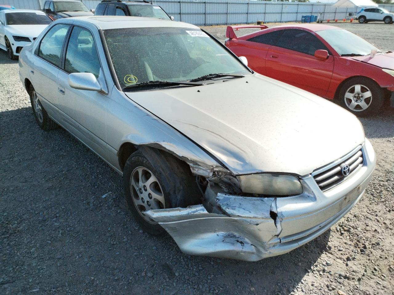 Photo 9 from auction – 2000 TOYOTA CAMRY CE with VIN 4T1BG28K6YU621328
