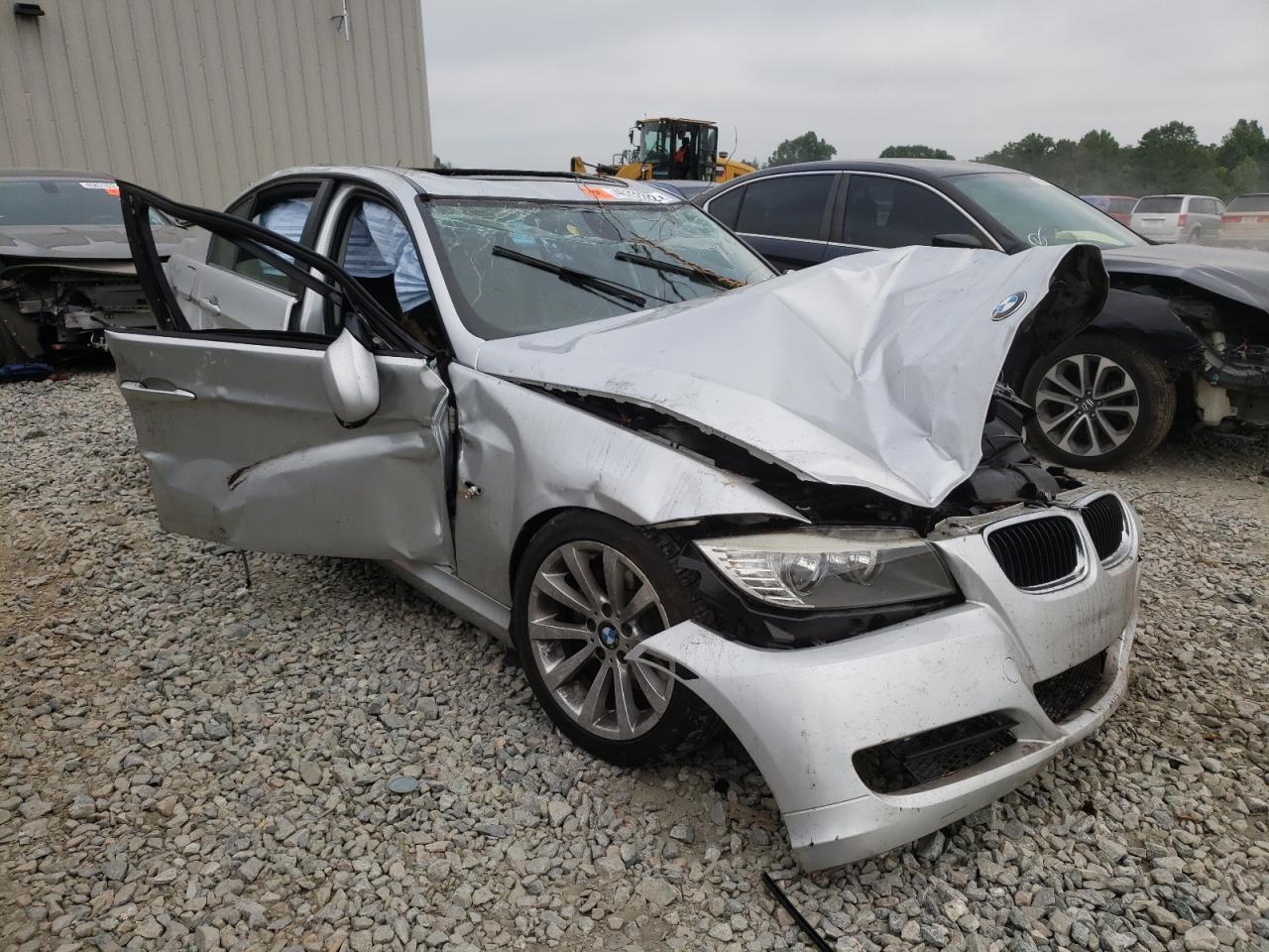Photo 11 from auction – 2011 BMW 328 I with VIN WBAPH7G50BNM58156