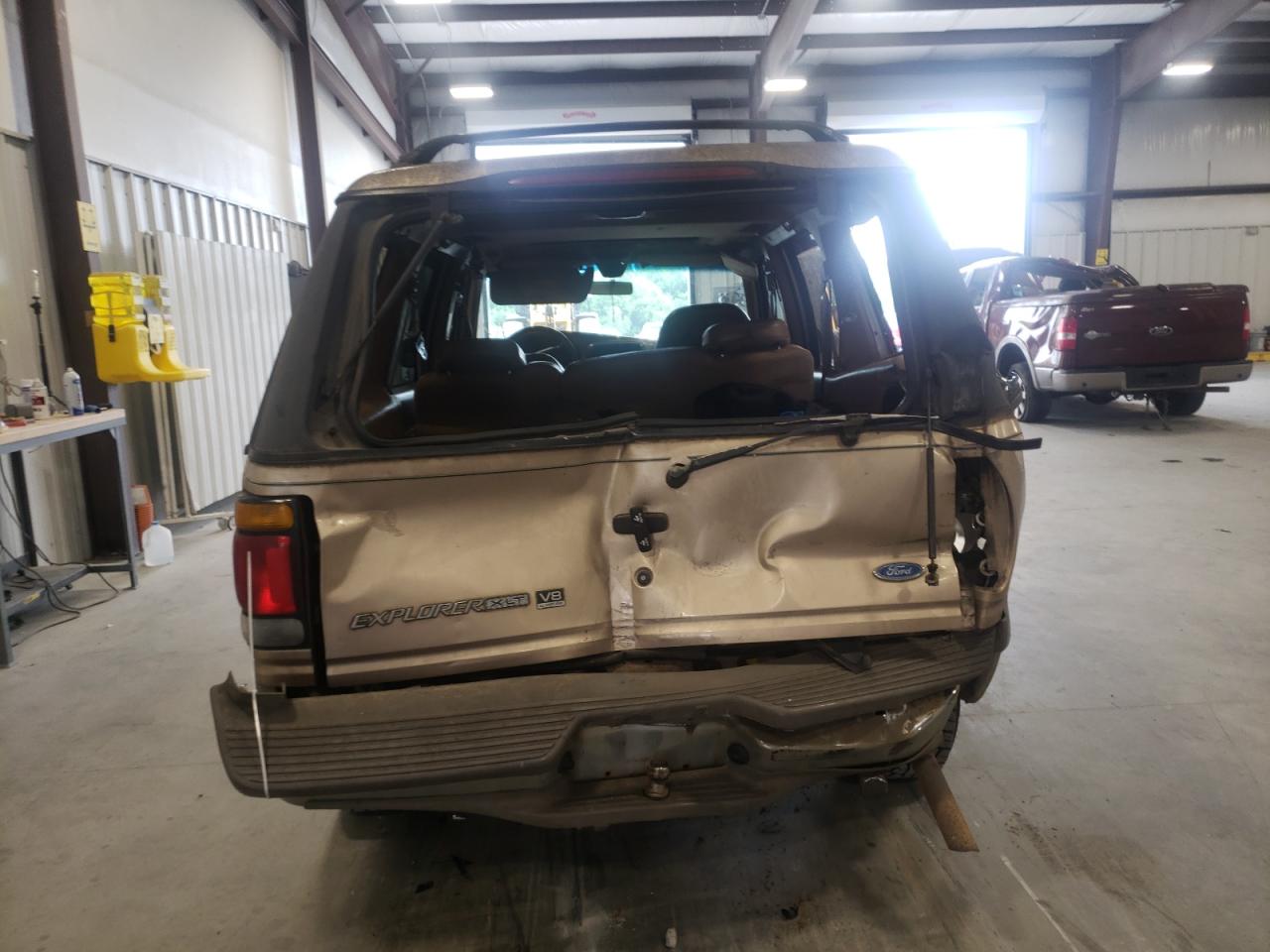 Photo 9 from auction – 1996 FORD EXPLORER with VIN 1FMDU35P4TUC80818