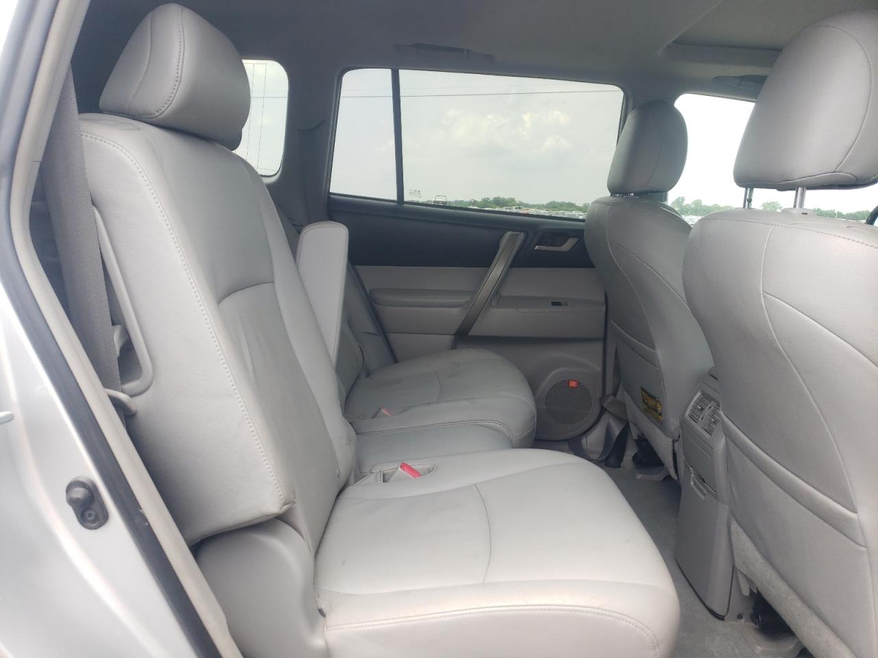 Photo 6 from auction – 2008 TOYOTA HIGHLANDER with VIN JTEDS43A082058922