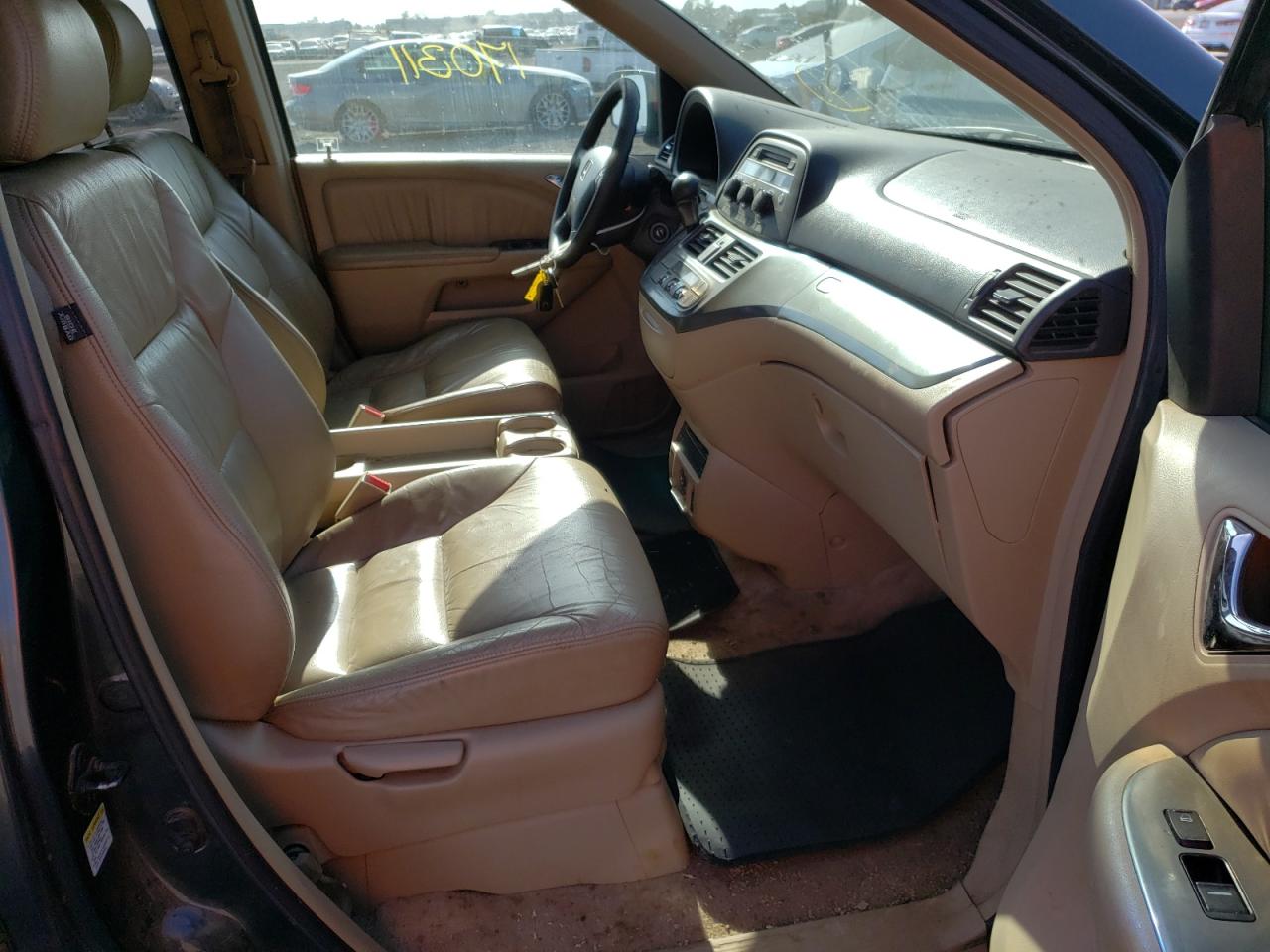 Photo 5 from auction – 2005 HONDA ODYSSEY EX with VIN 5FNRL38795B093045