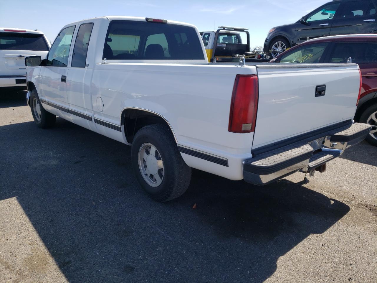 Photo 3 from auction – 1998 CHEVROLET GMT-400 C1 with VIN 2GCEC19M3W1182055