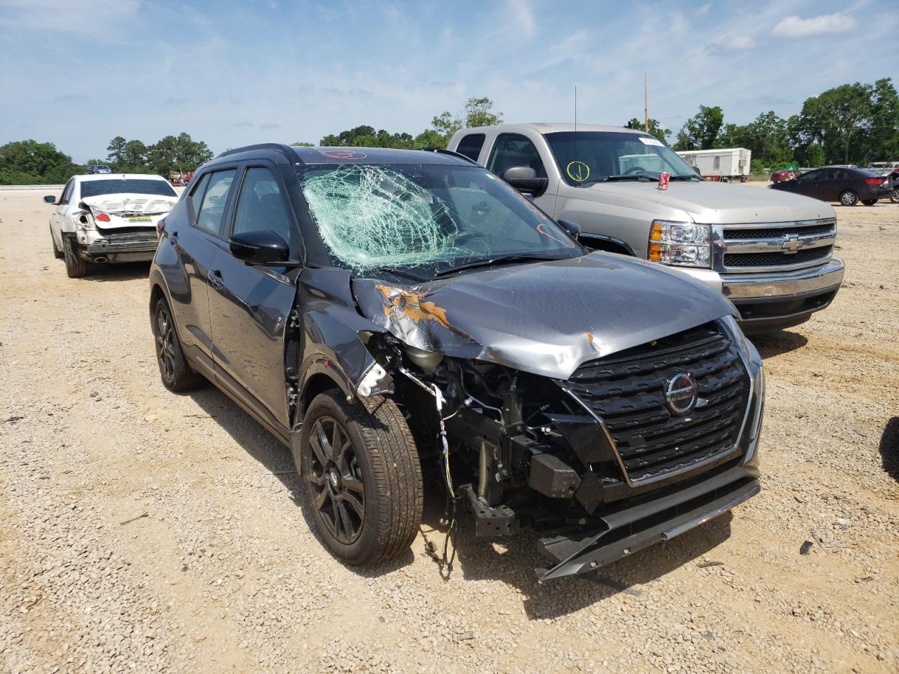 NISSAN KICKS SR 2021 with VIN 3N1CP5DV0ML563525 - Photo from auction