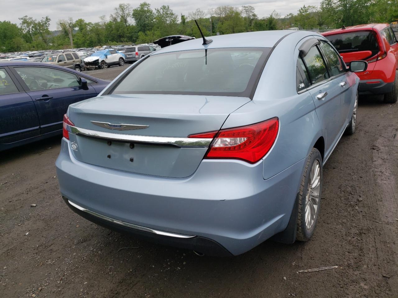Photo 4 from auction – 2012 CHRYSLER 200 LIMITE with VIN 1C3CCBCG5CN175106