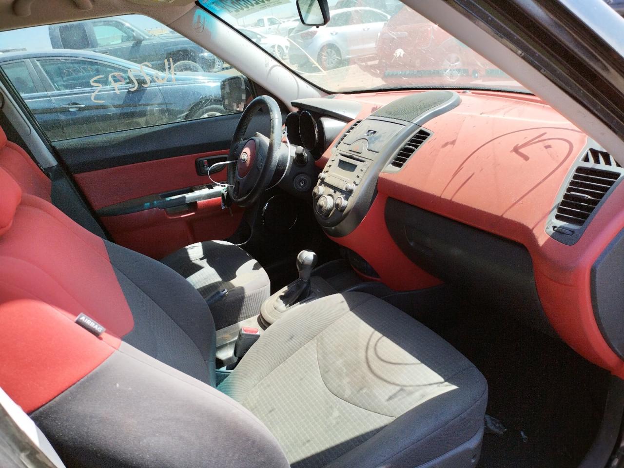 Photo 5 from auction – 2011 KIA SOUL + with VIN KNDJT2A23B7274326