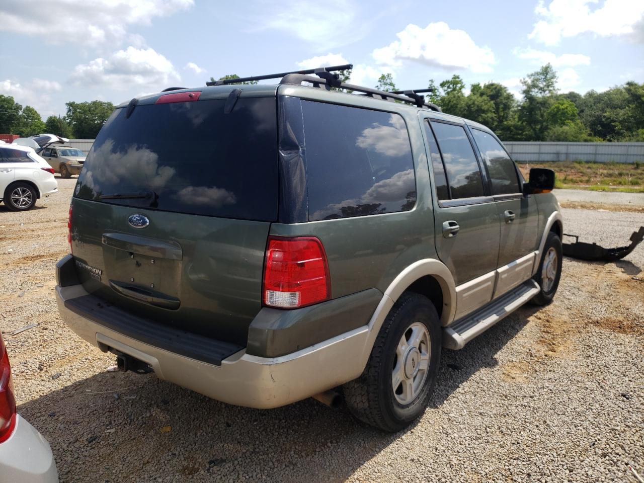 Photo 4 from auction – 2005 FORD EXPEDITION with VIN 1FMPU17505LA67225