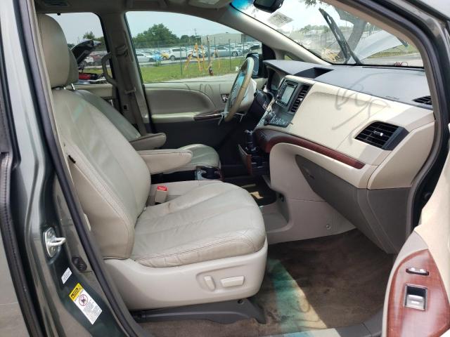 Photo 5 from auction – 2013 TOYOTA SIENNA XLE with VIN 5TDYK3DC7DS369671