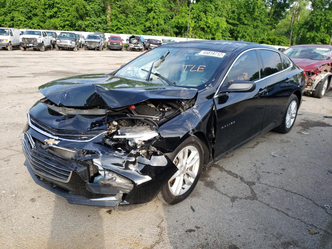 Photo 2 from auction – 2018 CHEVROLET MALIBU LT with VIN 1G1ZD5ST0JF148608
