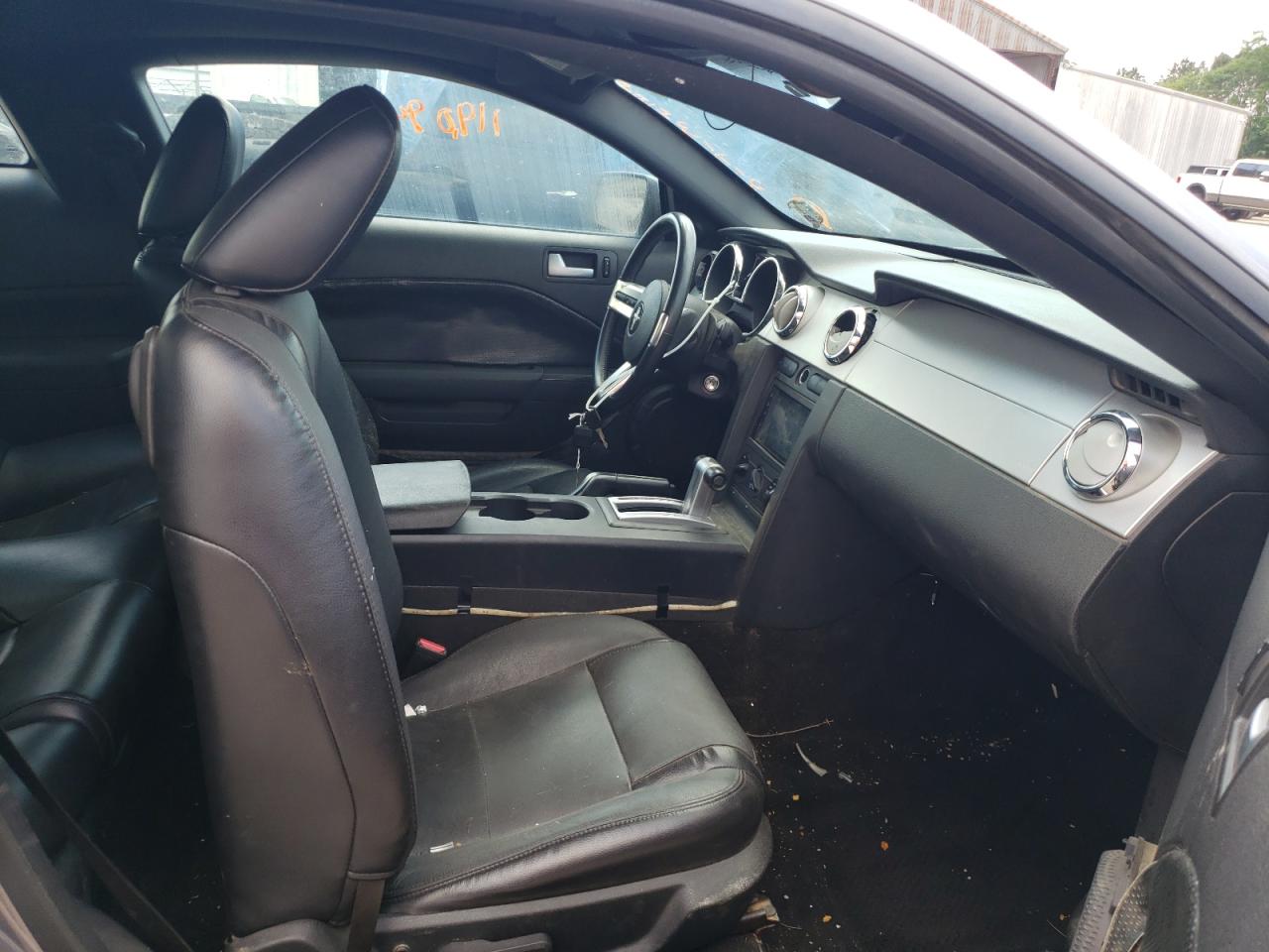 Photo 5 from auction – 2006 FORD MUSTANG with VIN 1ZVFT80N665209697