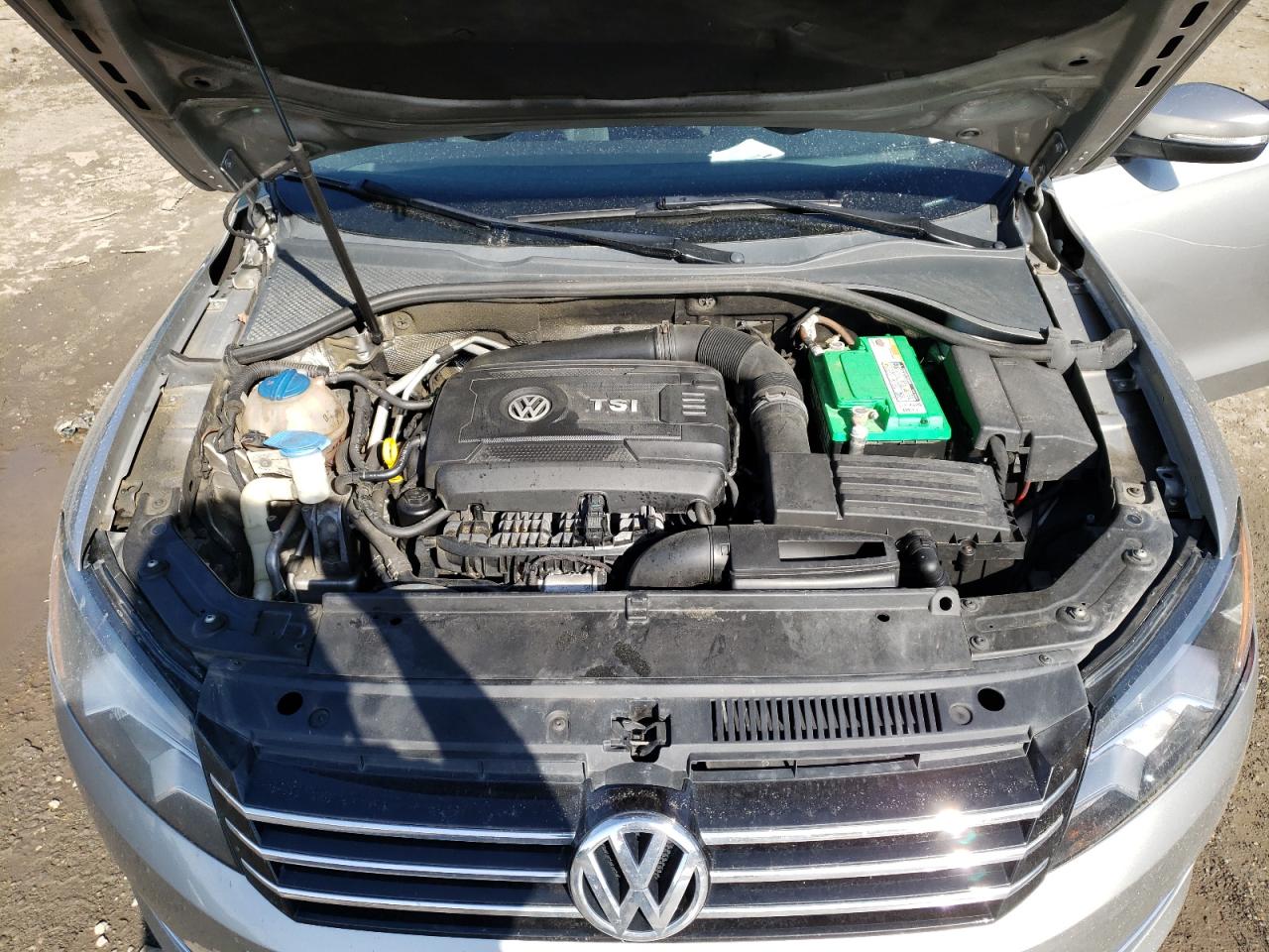 Photo 7 from auction – 2014 VOLKSWAGEN PASSAT S with VIN 1VWAT7A33EC041383
