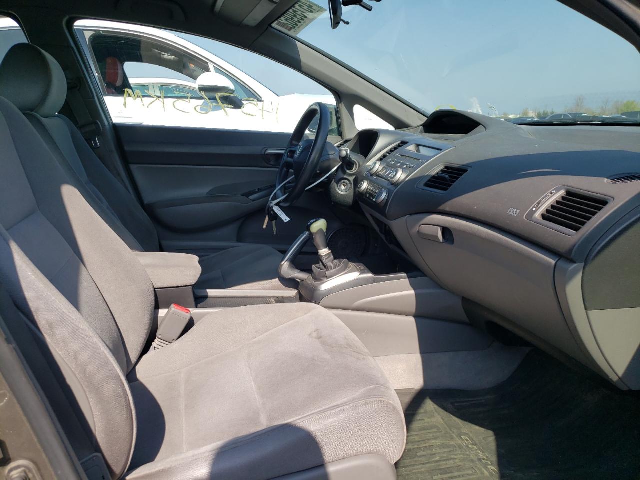 Photo 5 from auction – 2008 HONDA CIVIC LX with VIN 2HGFA15568H004614