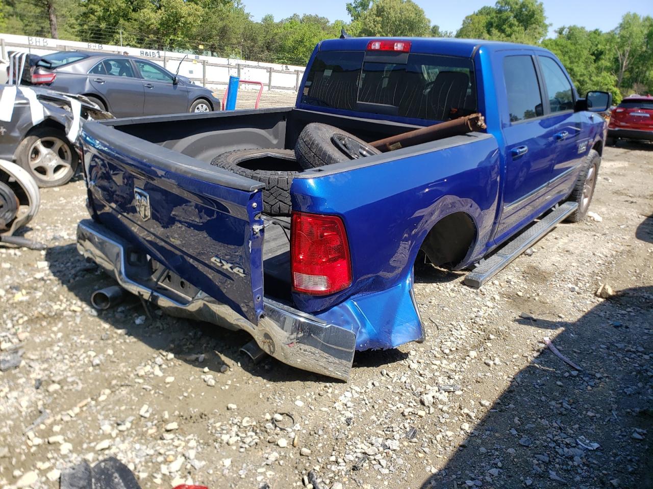 Photo 4 from auction – 2015 RAM 1500 SLT with VIN 1C6RR7LT1FS526685