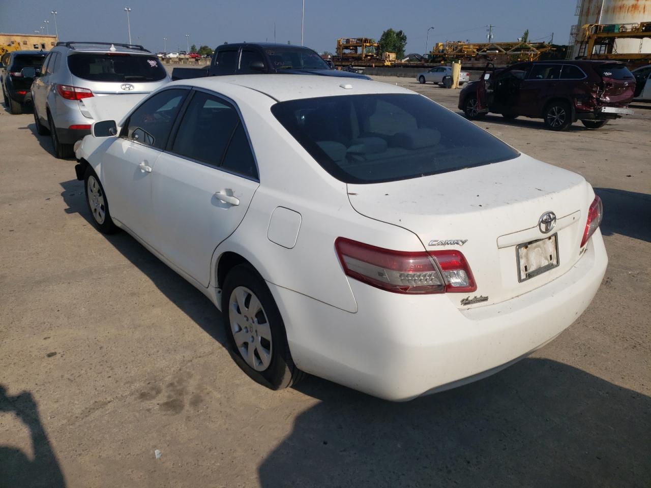 Photo 3 from auction – 2011 TOYOTA CAMRY BASE with VIN 4T1BF3EK8BU631590