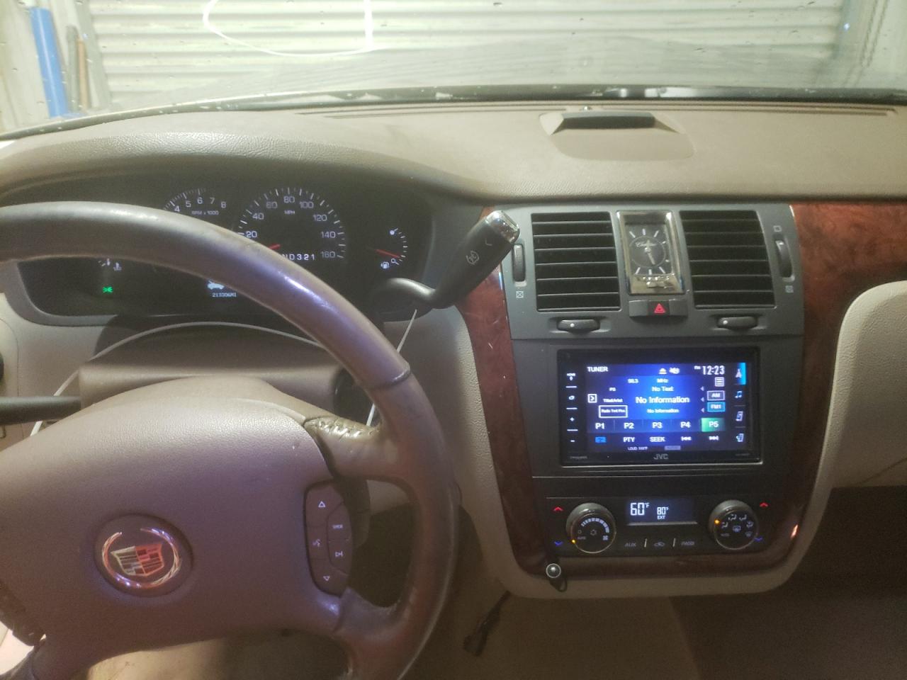 Photo 20 from auction – 2006 CADILLAC DTS with VIN 1G6KD57Y46U119633