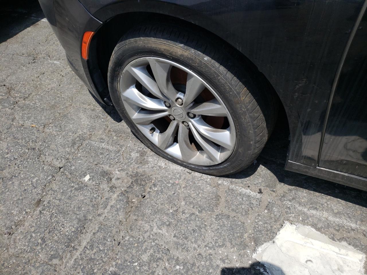 Photo 9 from auction – 2015 CHRYSLER 200 S with VIN 1C3CCCBG5FN517858