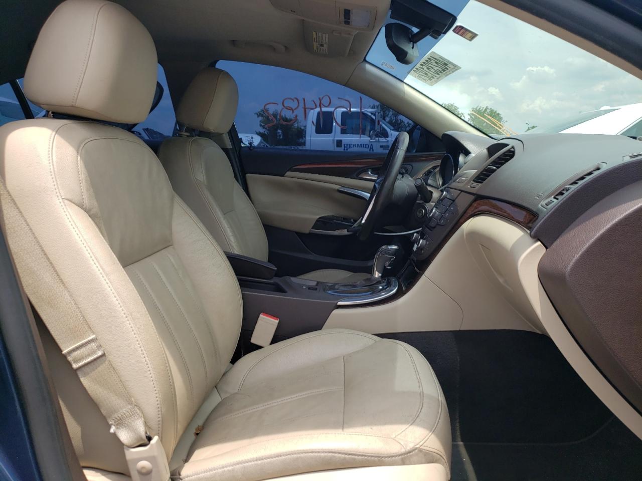 Photo 5 from auction – 2011 BUICK REGAL CXL with VIN W04GR5EC6B1126018