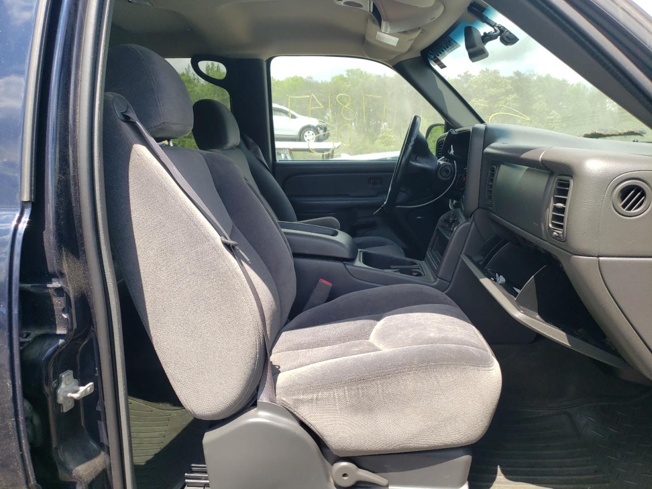 Photo 5 from auction – 2005 GMC NEW SIERRA with VIN 2GTEK13T751250858