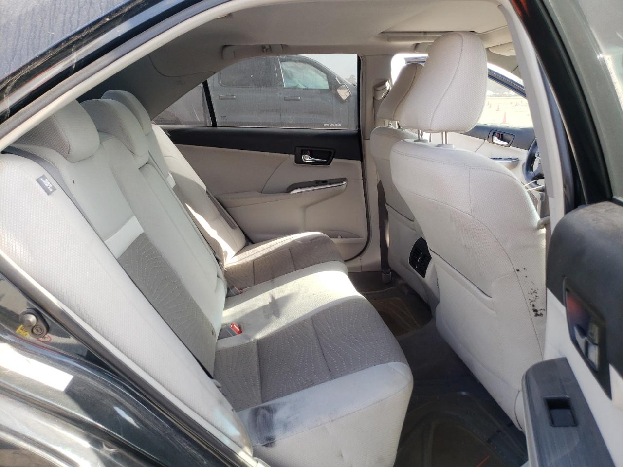Photo 6 from auction – 2012 TOYOTA CAMRY HYBR with VIN 4T1BD1FK4CU027397