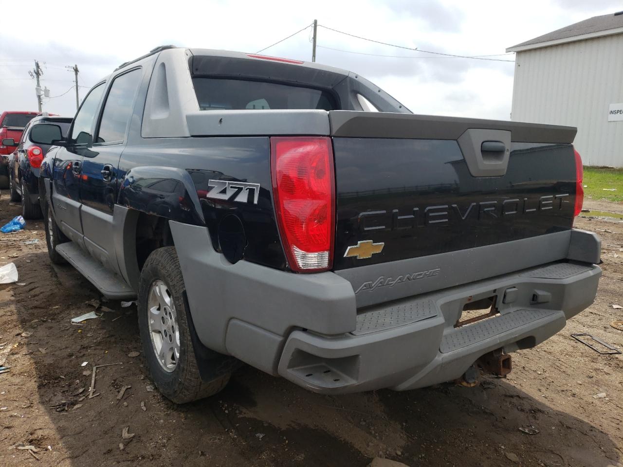 Photo 3 from auction – 2002 CHEVROLET AVALANCHE with VIN 3GNEK13T22G144893