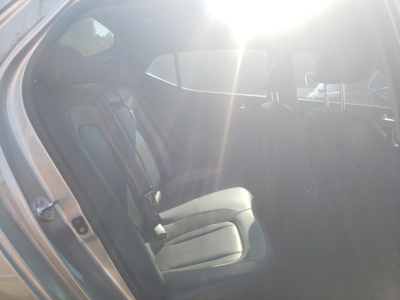 Photo 17 from auction – 2011 KIA OPTIMA SX with VIN KNAGR4A63B5119047