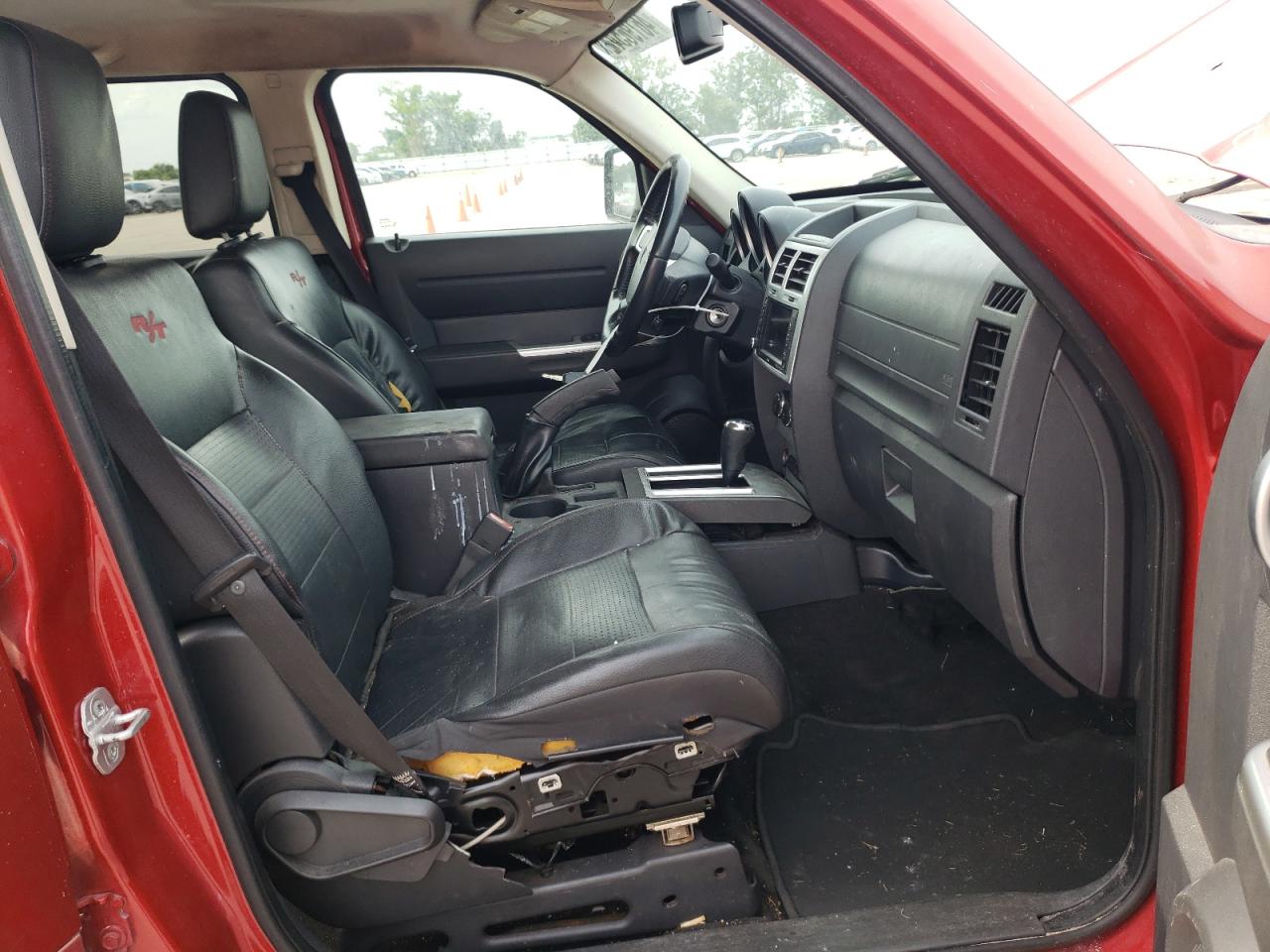 Photo 5 from auction – 2007 DODGE NITRO R/T with VIN 1D8GT58617W735638