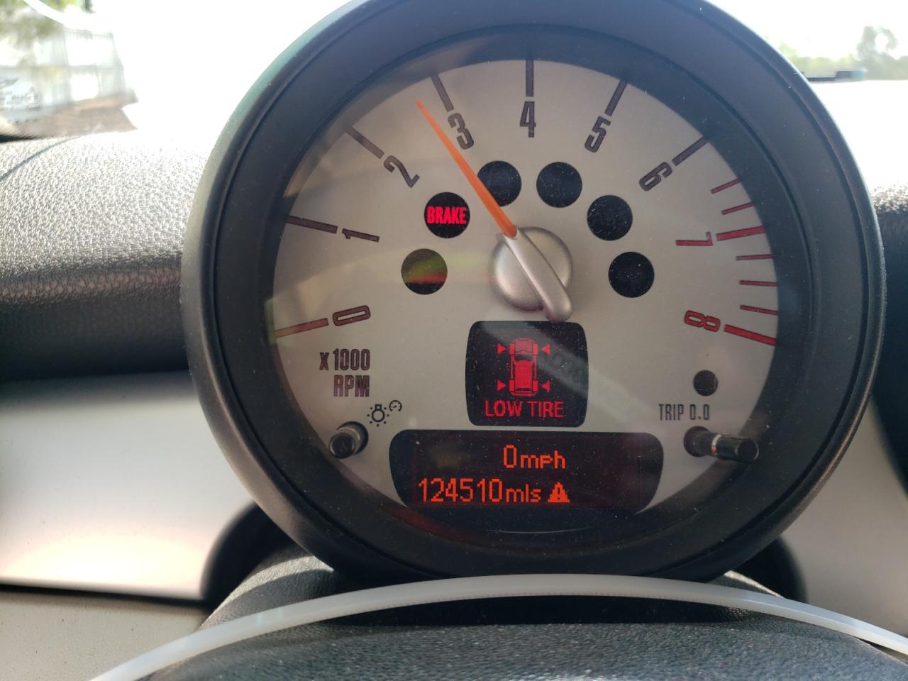 Photo 8 from auction – 2012 MINI COOPER with VIN WMWSU3C51CT186492
