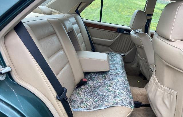 Photo 3 from auction – 1995 MERCEDES-BENZ E 320 BASE with VIN WDBEA32E5SC162378