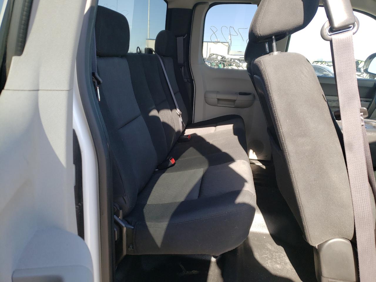 Photo 6 from auction – 2013 CHEVROLET SILVERADO with VIN 1GCRKPE79DZ349563