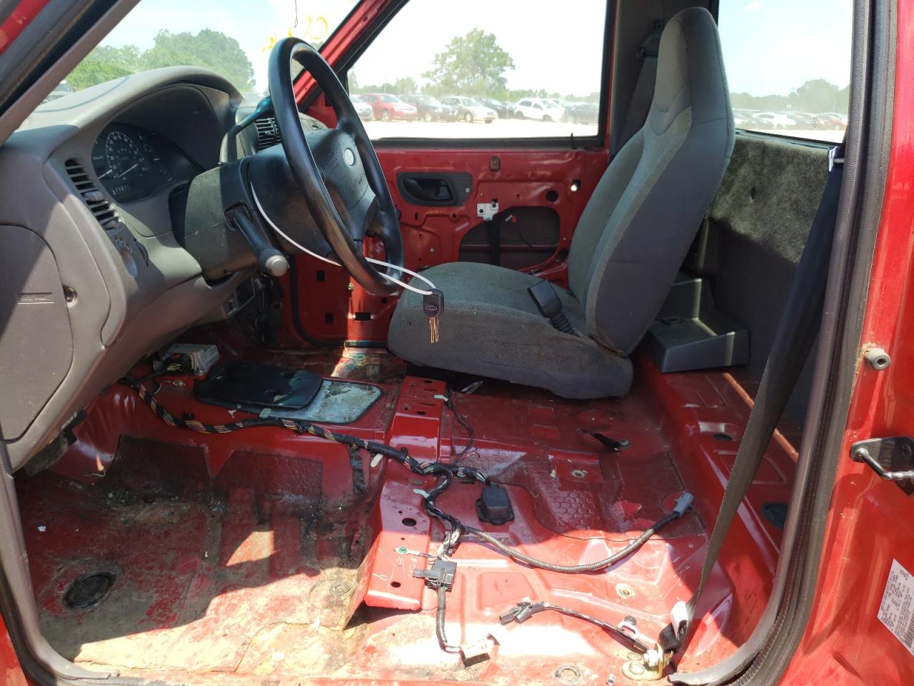 Photo 5 from auction – 2002 FORD RANGER with VIN 1FTYR10U42TA05172