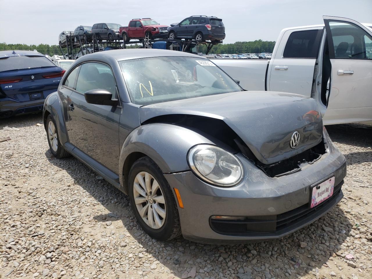 Photo 1 from auction – 2014 VOLKSWAGEN BEETLE with VIN 3VWFP7AT7EM610440
