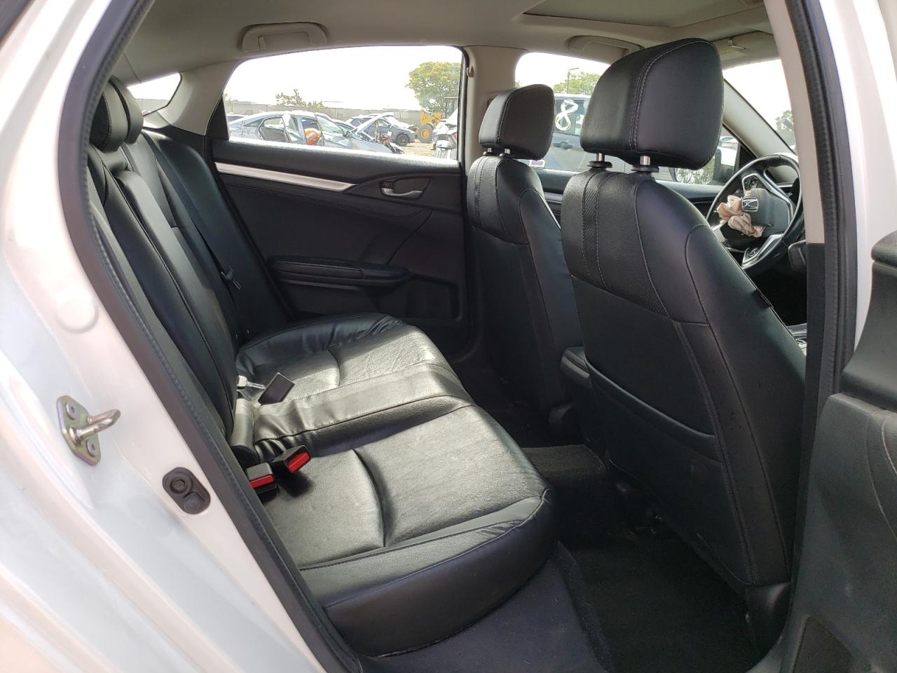 Photo 6 from auction – 2016 HONDA CIVIC EXL with VIN 2HGFC1F79GH640954