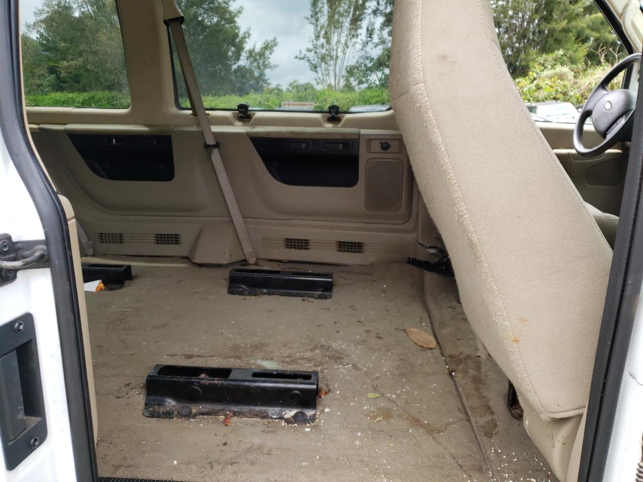 Photo 6 from auction – 2008 FORD ECONOLINE with VIN 1FBNE31L48DB25593