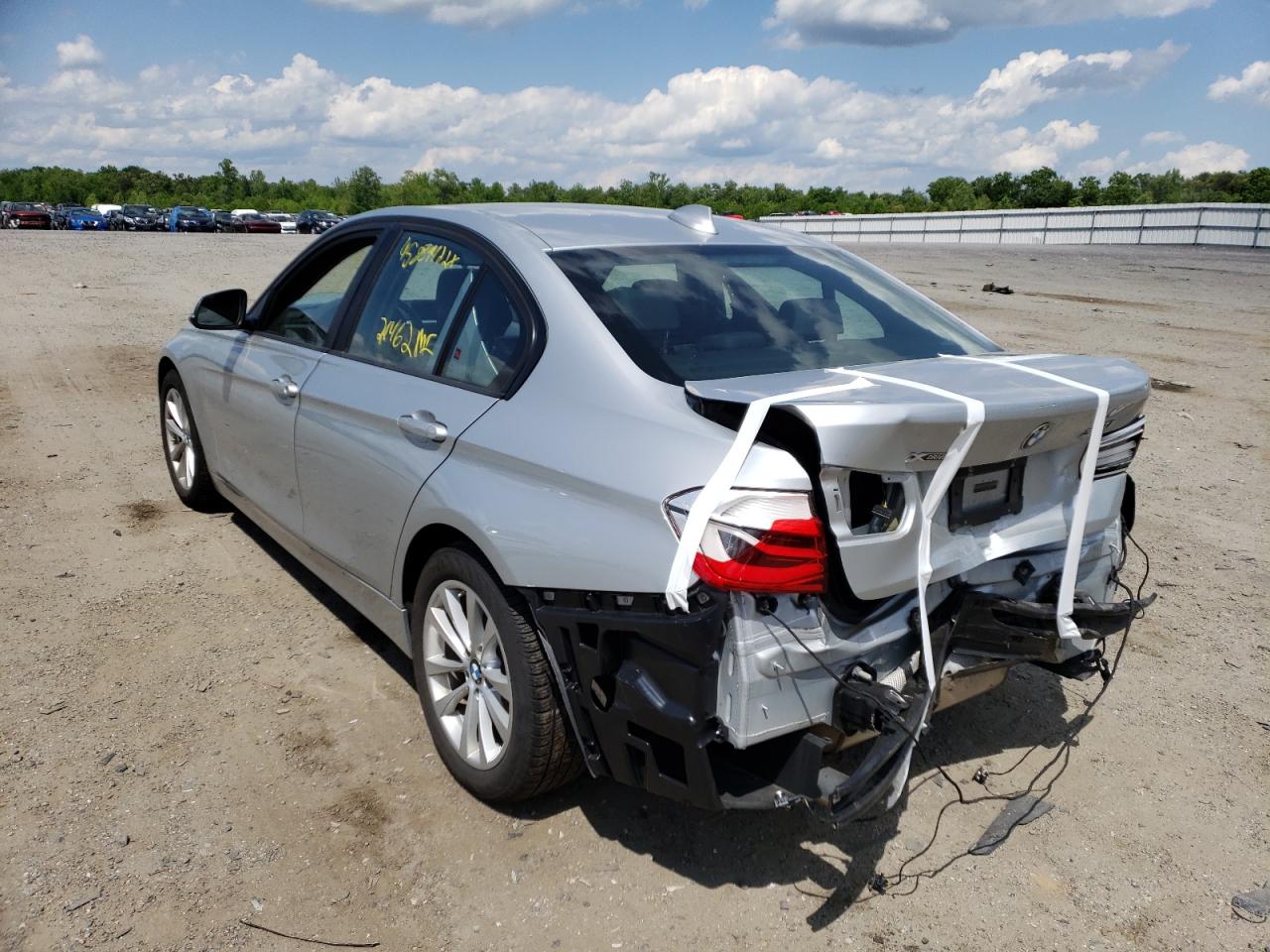 Photo 3 from auction – 2017 BMW 320 XI with VIN WBA8E5G37HNU45204