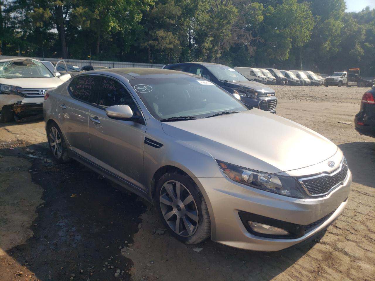 Photo 13 from auction – 2011 KIA OPTIMA SX with VIN KNAGR4A63B5119047