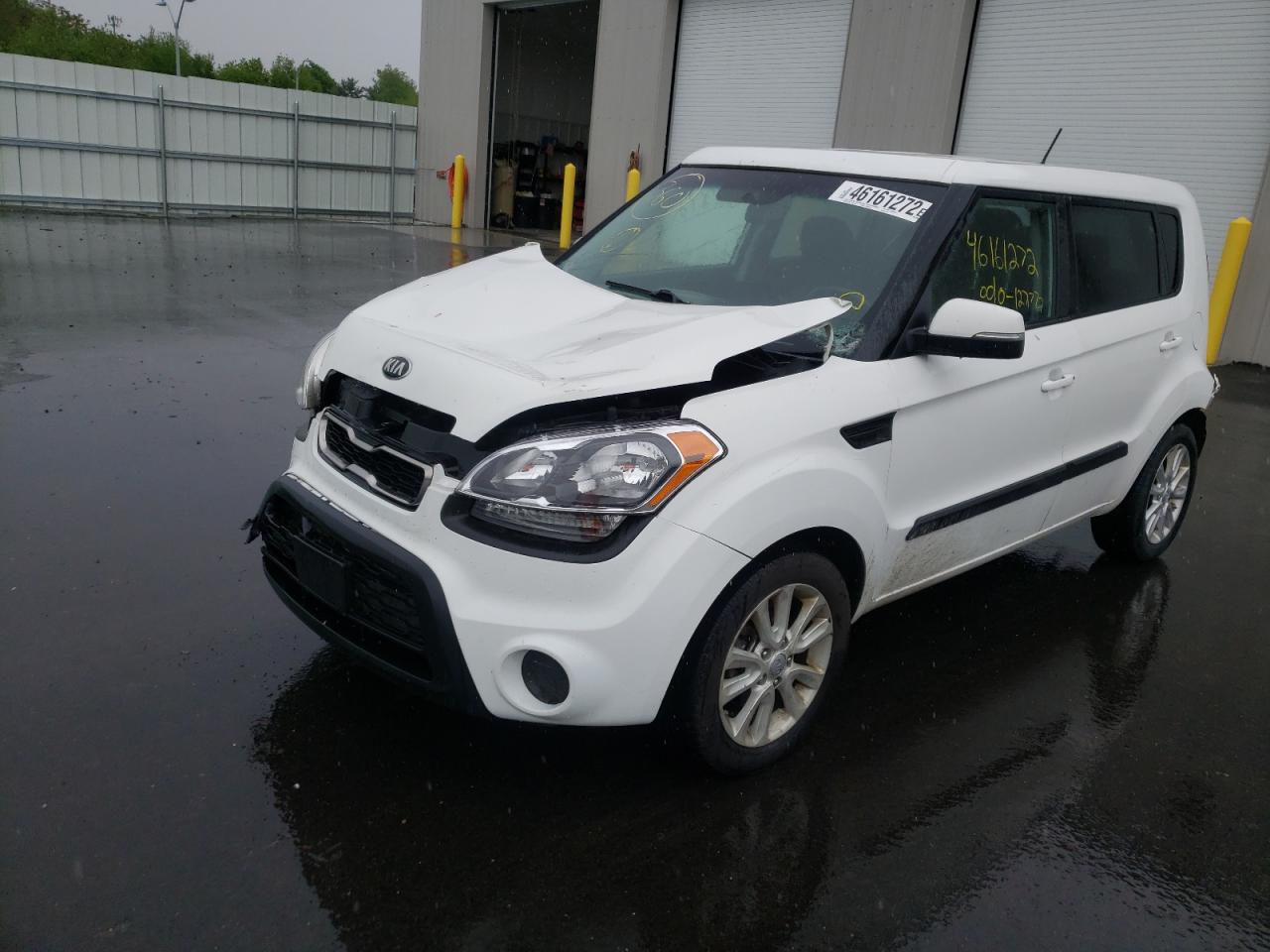 Снимка 2 от търг – 2013 KIA SOUL + с VIN KNDJT2A64D7761153