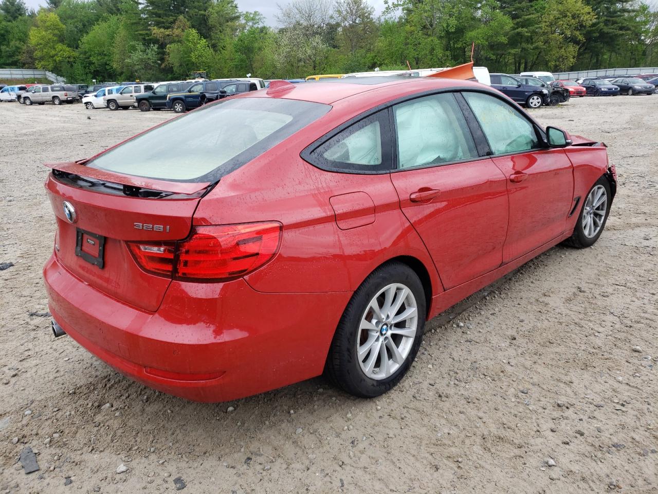 Photo 4 from auction – 2015 BMW 328 XIGT with VIN WBA3X5C52FD560243