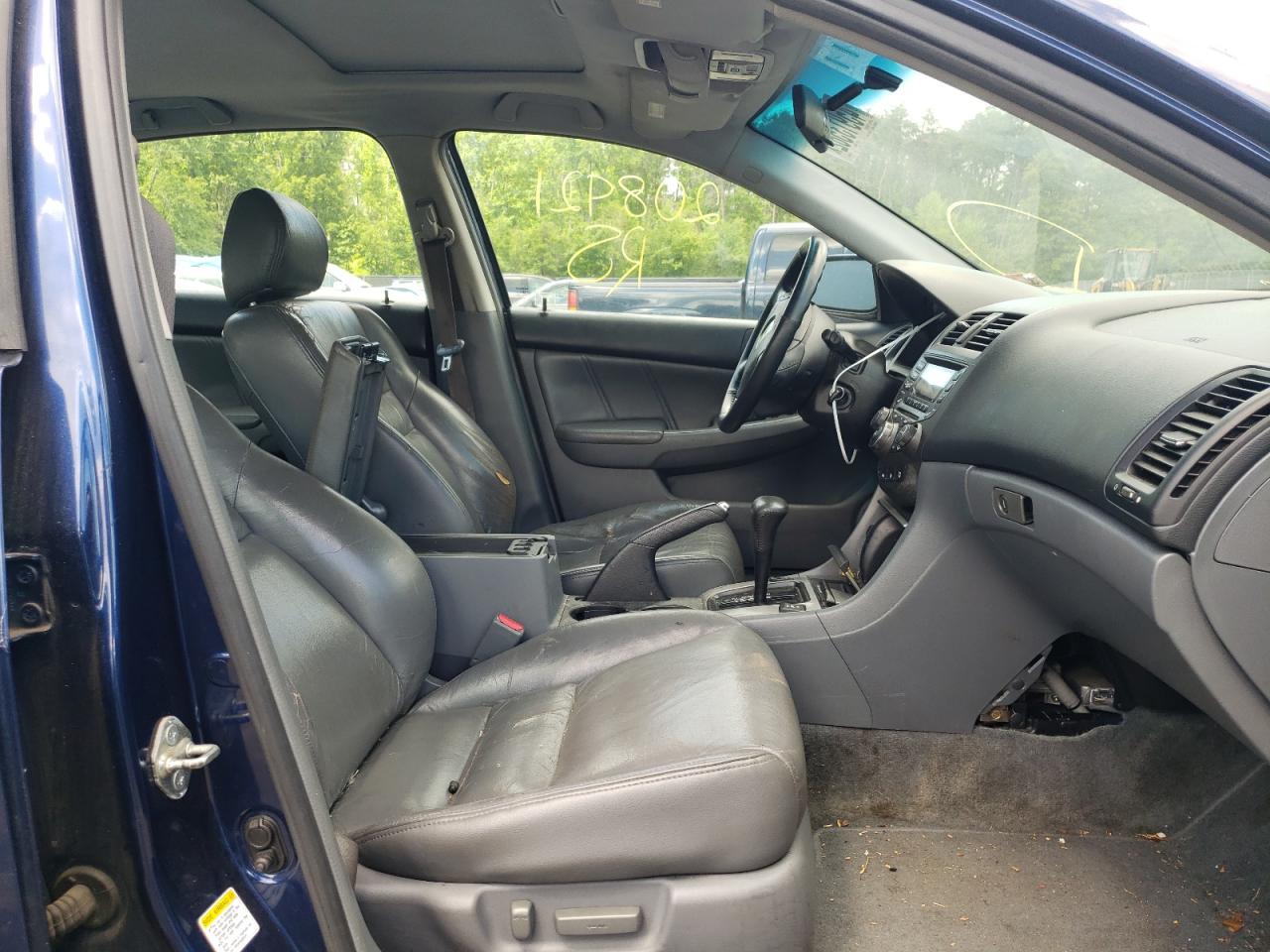 Photo 5 from auction – 2004 HONDA ACCORD EX with VIN 1HGCM66554A063085