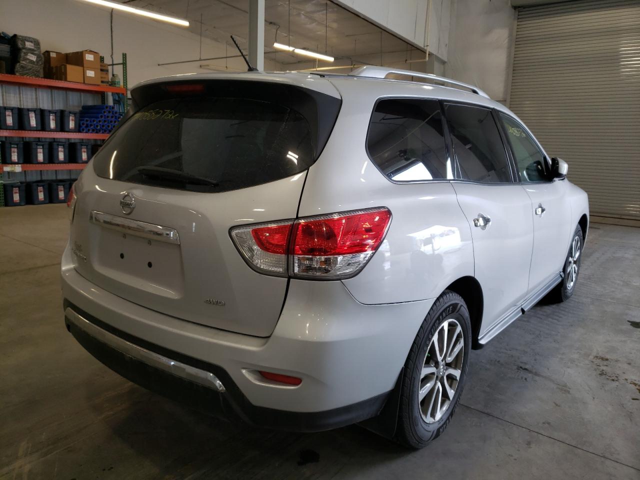 Photo 4 from auction – 2015 NISSAN PATHFINDER with VIN 5N1AR2MM5FC675641