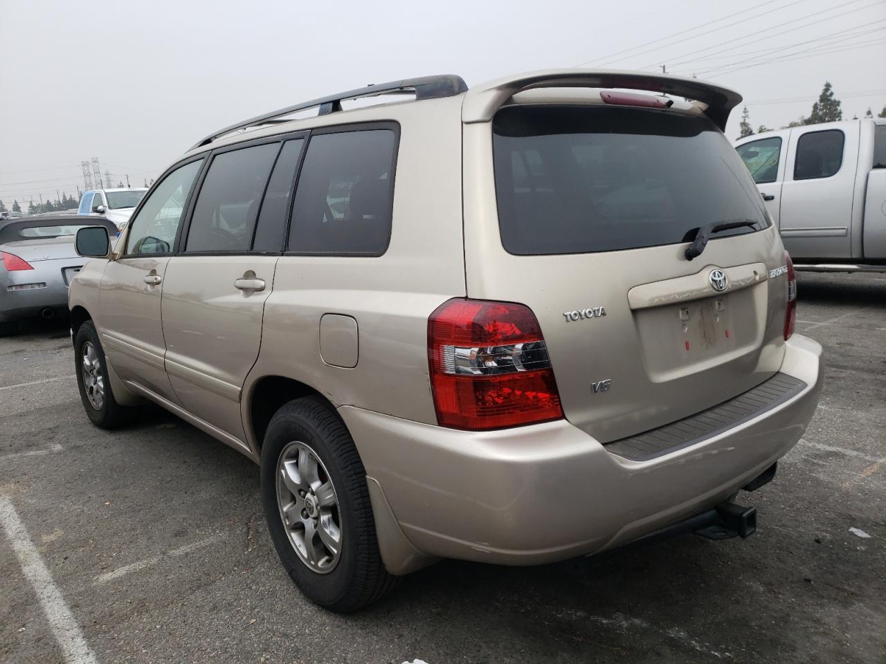 Photo 3 from auction – 2005 TOYOTA HIGHLANDER with VIN JTEGP21A450046284
