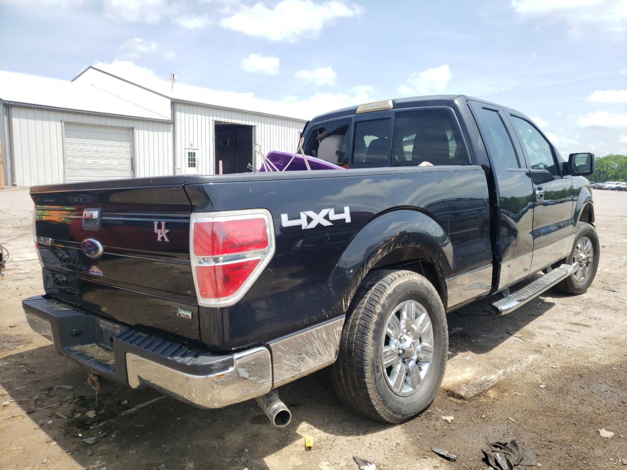 Photo 4 from auction – 2010 FORD F150 SUPER with VIN 1FTFX1EV7AFA69380