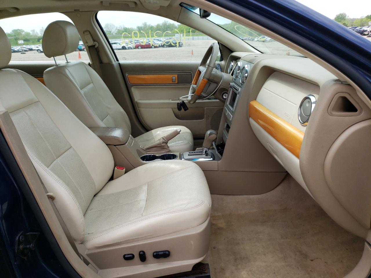 Photo 5 from auction – 2007 LINCOLN MKZ with VIN 3LNHM26T57R625231