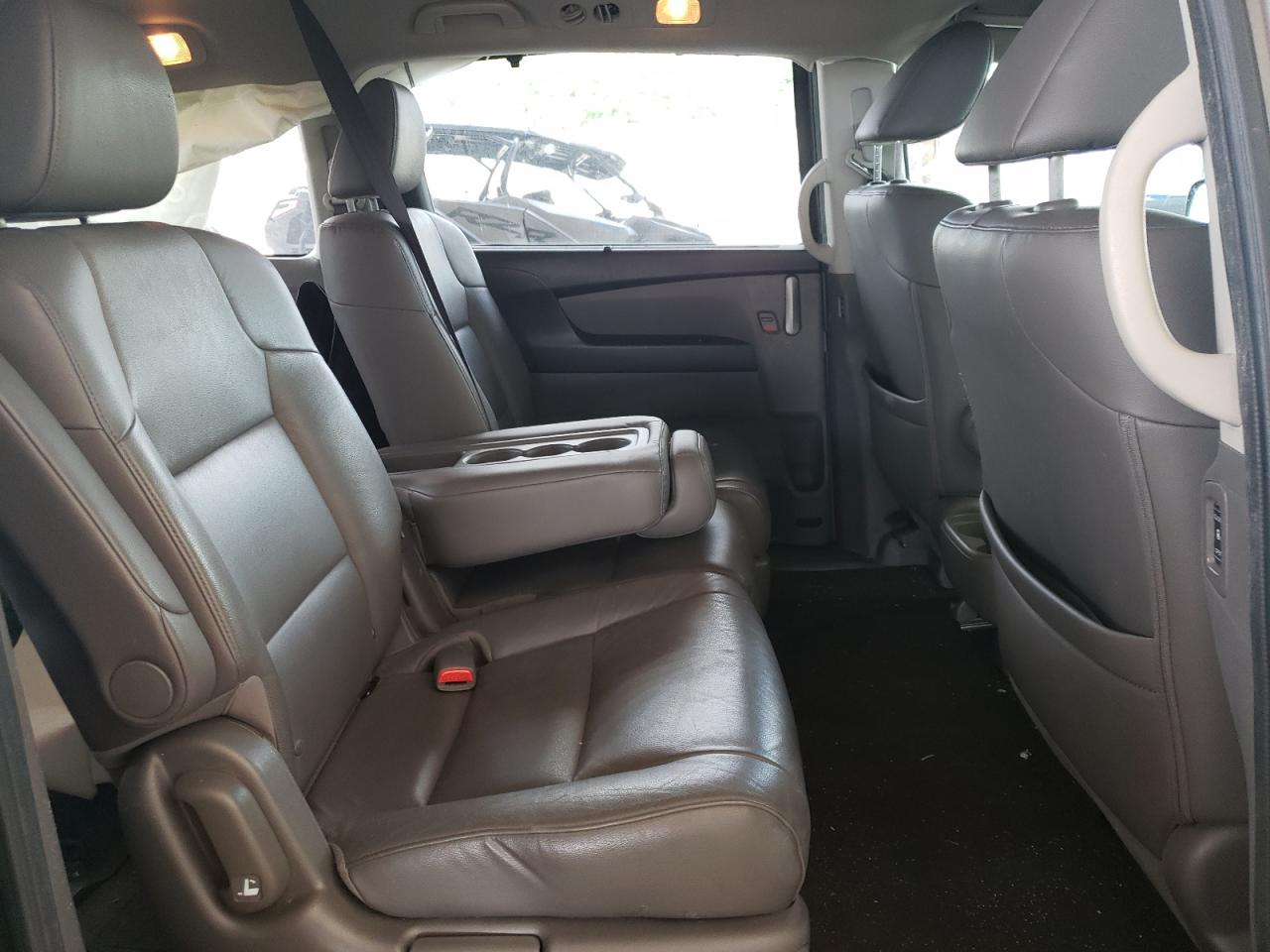 Photo 17 from auction – 2013 HONDA ODYSSEY EX with VIN 5FNRL5H62DB072202