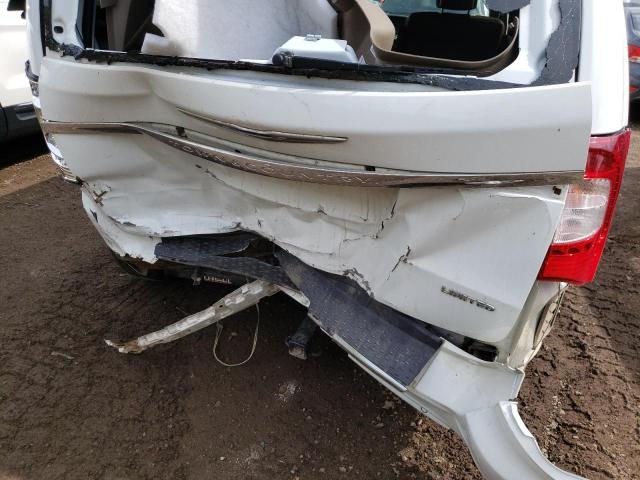 Photo 9 from auction – 2014 CHRYSLER TOWN & COU with VIN 2C4RC1GG8ER361237