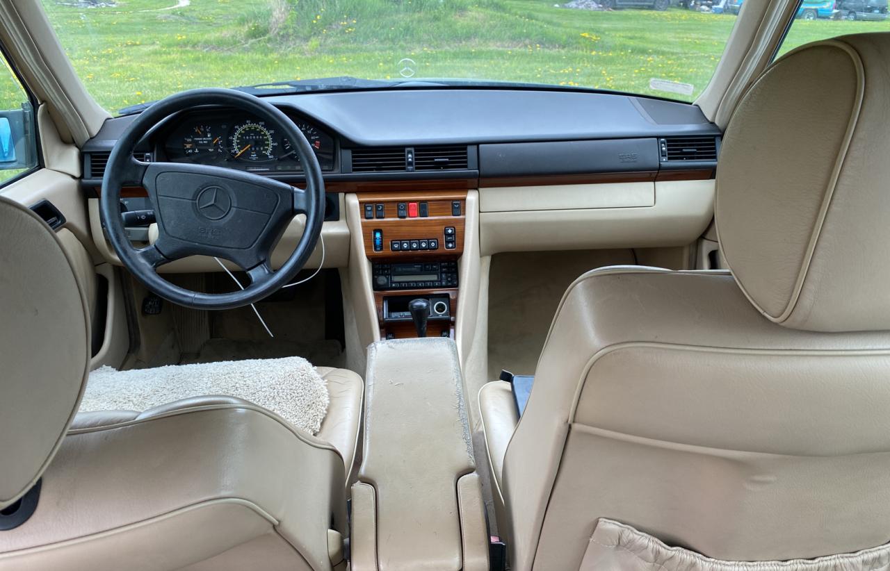 Photo 14 from auction – 1995 MERCEDES-BENZ E 320 BASE with VIN WDBEA32E5SC162378