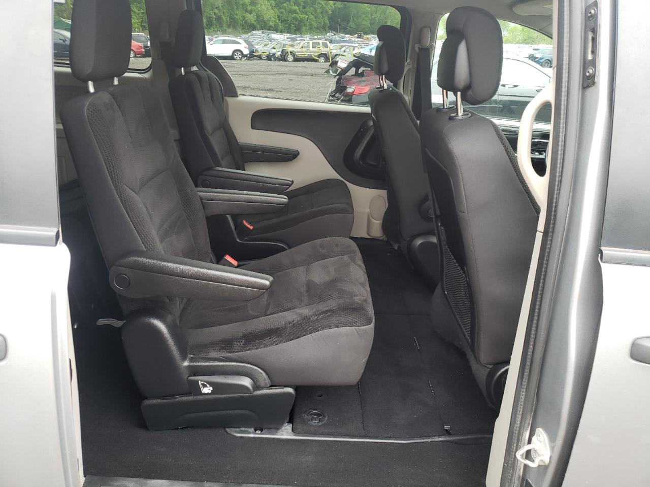 Photo 6 from auction – 2019 DODGE GRAND CARA with VIN 2C4RDGBG3KR590671