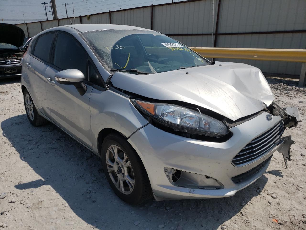 FORD FIESTA SE 2015 with VIN 3FADP4EJ9FM223462 - Photo from auction