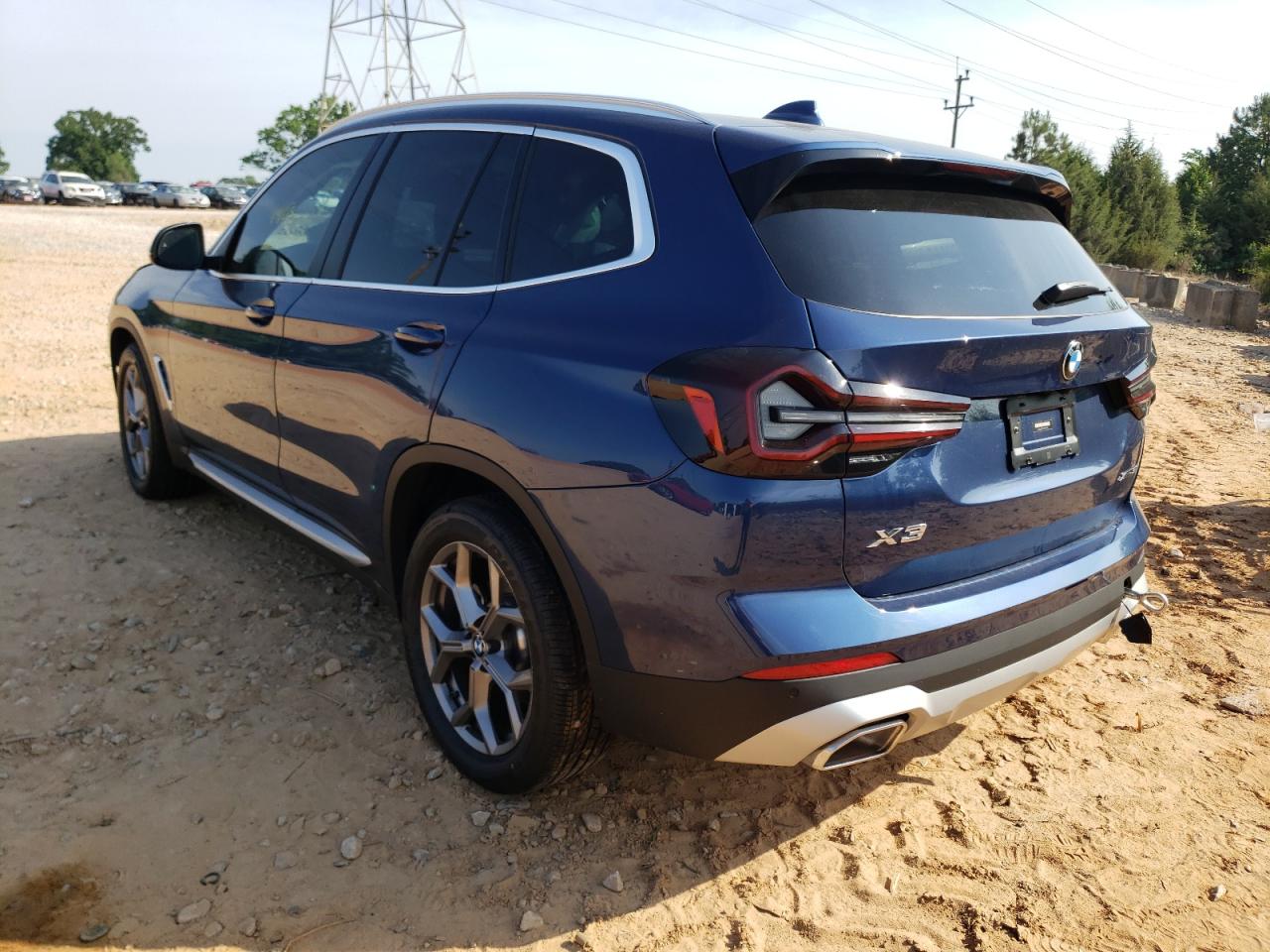 Photo 3 from auction – 2022 BMW X3 XDRIVE3 with VIN 5UX53DP07N9K71682