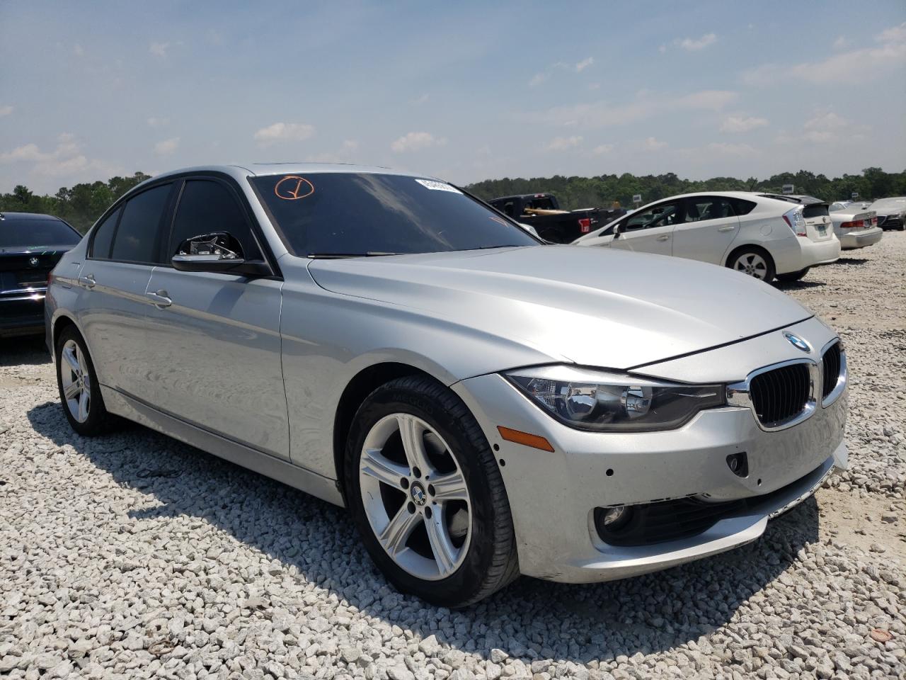 BMW 328 I 2013 z numerem VIN WBA3A5C52DJ462992 - Zdjęcie z aukcji