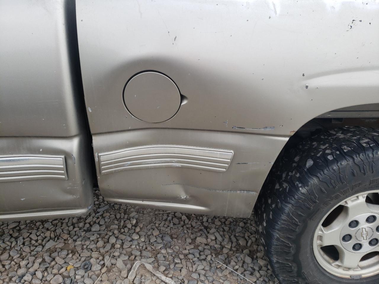 Photo 9 from auction – 1999 CHEVROLET SILVERADO with VIN 1GCEK19T4XE166926